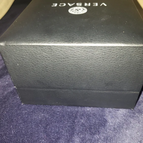 Authentic Versace Gold Earrings 24kt plated chandelier drop earrings - Picture 6 of 7